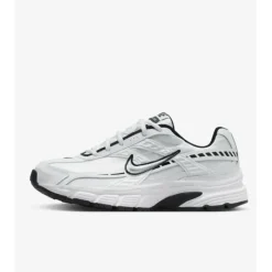 NIKE Sneakers Discount