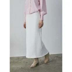 SISTERS POINT Rokken Outlet