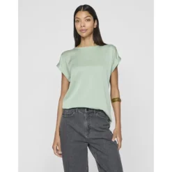 VILA Tops & T-shirts New